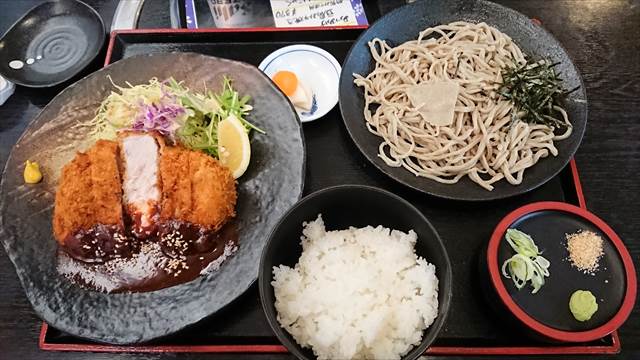 上州沼田とんかつ街道の味噌ダレとんかつ