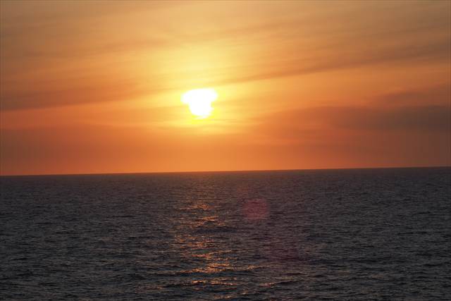 新日本海フェリーから見える夕日